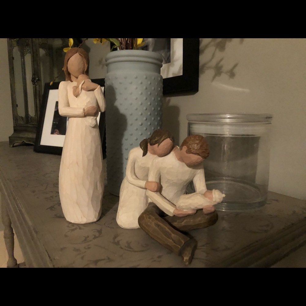 Willow Tree statues. Excellent condition